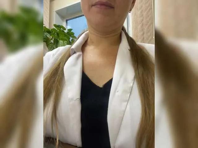 -Jolly- — Freechat on BongaCams