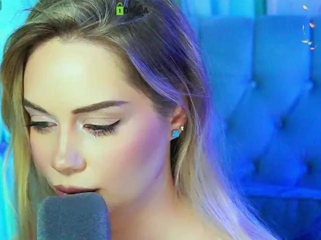 0------0 on BongaCams 