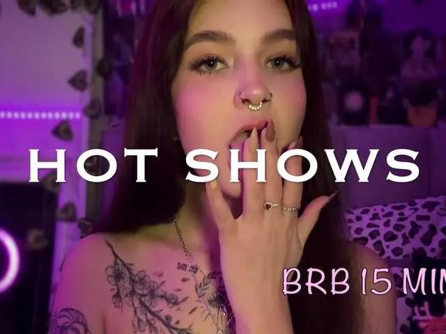 GoodyGirl on BongaCams