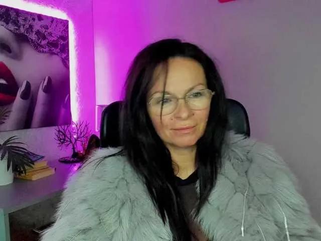 HelenSHOW1 on BongaCams 