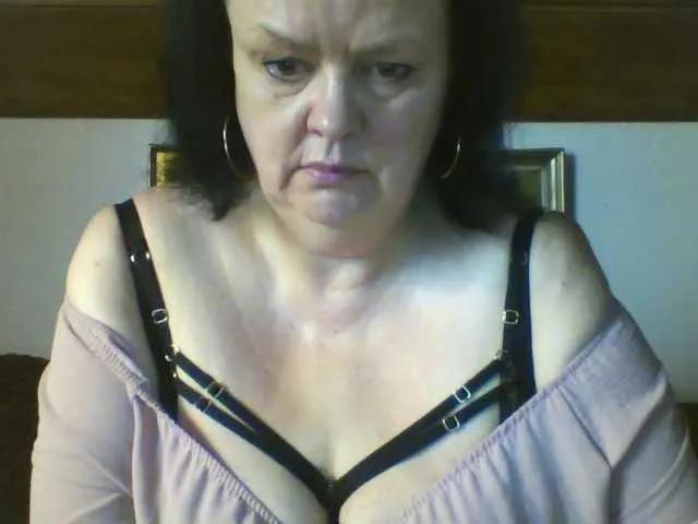 TiffanyAmore on BongaCams 