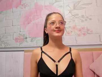 annie_cute18 on Chaturbate 