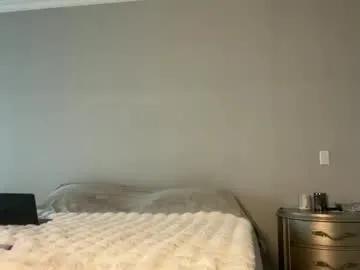 graceyrose — Top off, 1k views, 10 likes  #slim #18 #new #brunette [2221 tokens remaining]