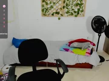 isabella_sweett_ — squirt #leggings #cum #feet #creamy #latina [300 tokens remaining]