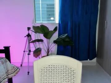 jamess_blanco — show cum #bigcock #femboy #lovense #twink #cum [777 tokens left]