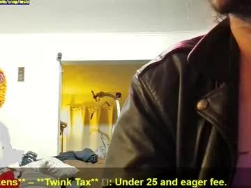 korruptedbymewmew on Chaturbate 