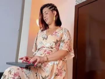 scarlett_moore_ — GOAL: finger in my pussy [67 tokens remaining] Welcome to my room! #lovense #milf #redhead #anal #squirt