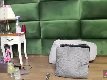 selensummer on Chaturbate 