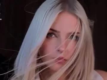 sunshinegirlx on Chaturbate 