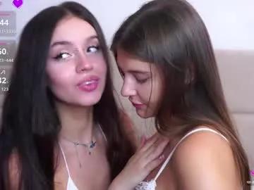 vivid_girls on Chaturbate 