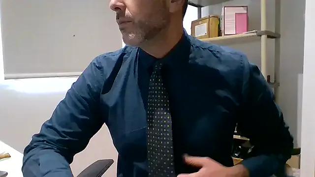 66MA69 — MAKE ME HAPPY...