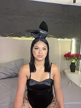 AmmyCaramel on StripChat 