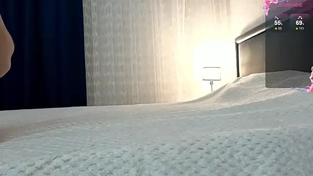 Brilliant-Kiss — make ass red in doggy