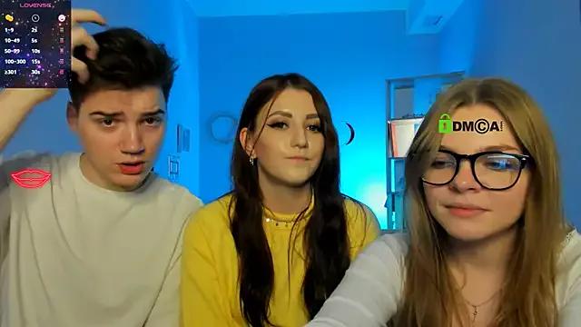 catherine_kitty — flash ass both girls