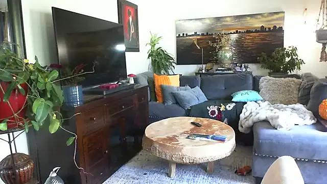 CeceilaMoon — Freechat on StripChat