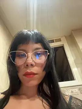 EemaHaruki on StripChat 