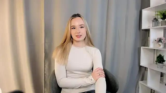 EveMcclearen on StripChat 