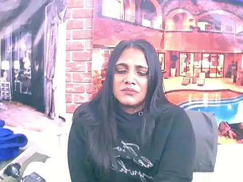 IndianSexyLady4u on StripChat 