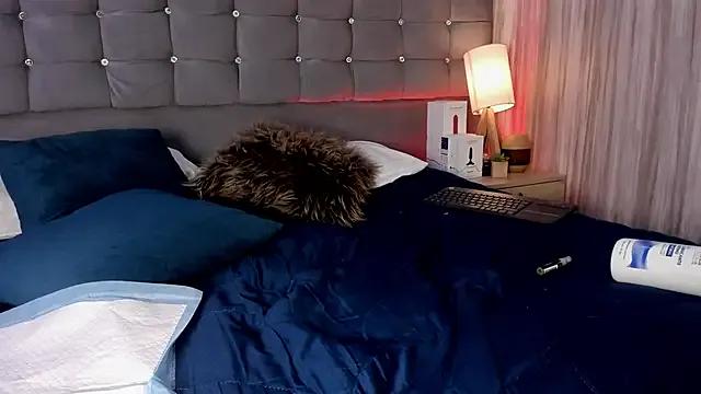 Jenna-Mitchell on StripChat 