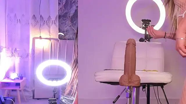 kylie_st — My ass wants to be punished, spanks x4