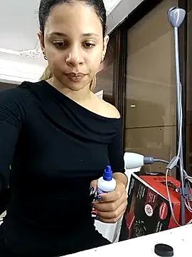 LadyAvalon — Win 3 sexy pics 