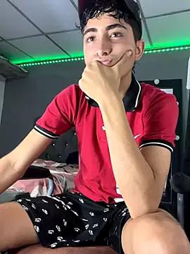 MathieuAGT — Zoom Balls + Saliva