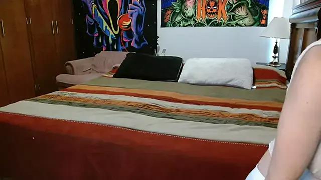 MINI_Petite on StripChat 