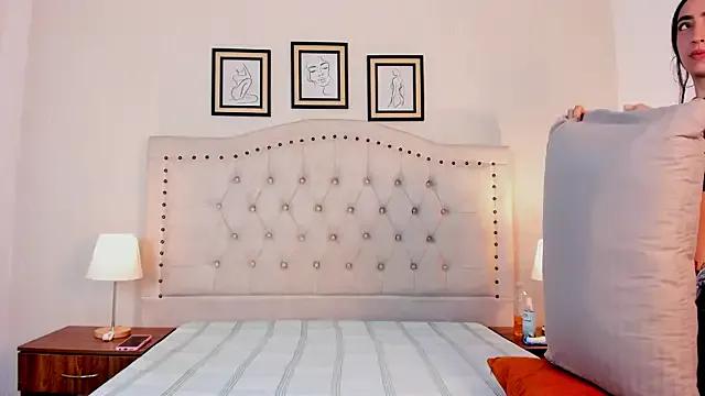 natasha_moreno on StripChat 