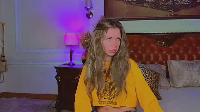 Real_Tini — Show the boobs