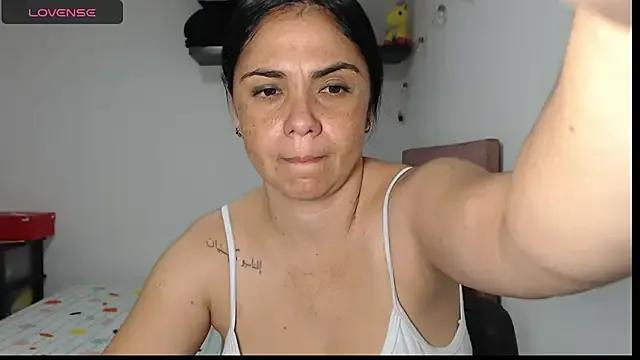 selena_ferri — play with my pussy