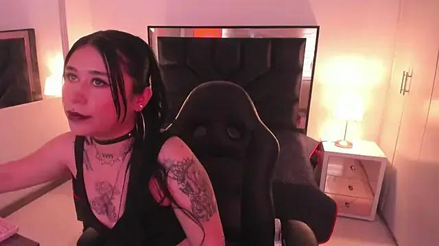 SusanVilla — PULL NIPPLES