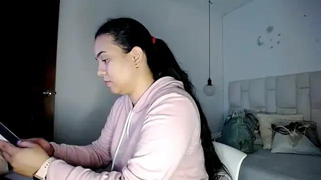 tiffany__pink on StripChat 