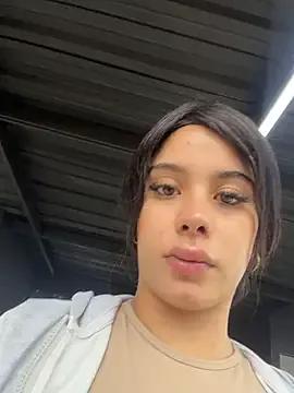 YouCandiSumisa — Acariciame el coo en lugar pblico C.C.