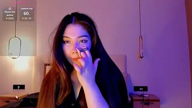 yummmymommy on StripChat 