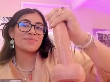 emily_jhonees from Chaturbate is Freechat