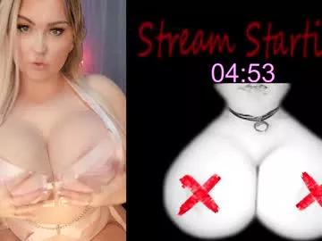 Freechat girls entertainers: Energize your senses with our matured streamers, who make messaging sweet and slutty at the same time.