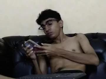 martin_linares from Chaturbate is Freechat