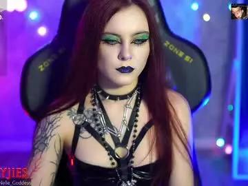 nelle_ from Chaturbate is Freechat