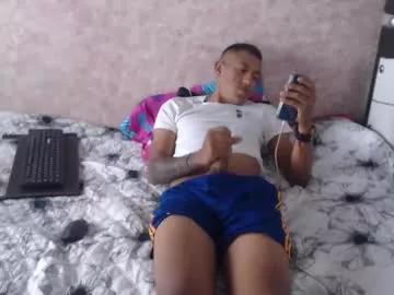 noah_roberts_ from Chaturbate is Freechat