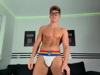 andy_levine from Flirt4Free is Freechat