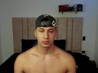 chris_morgann from Flirt4Free is Freechat