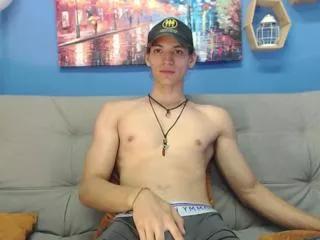 leandro_miller from Flirt4Free is Freechat