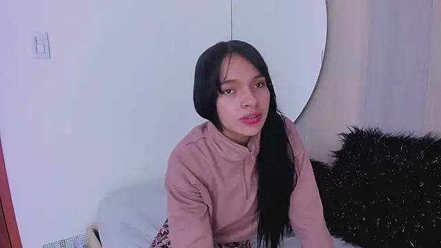 _shantal_smith from StripChat is Freechat