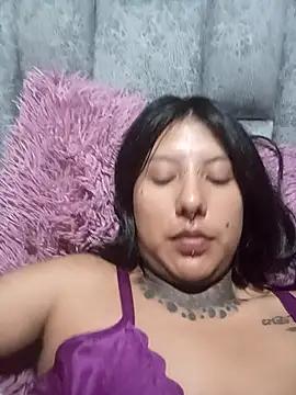 AilannY_bby from StripChat is Freechat