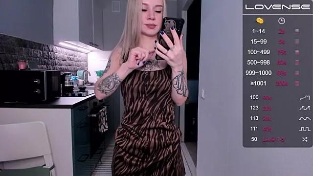 Alcokitten from StripChat is Freechat