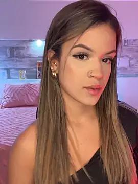 Alisha-Bond from StripChat is Freechat