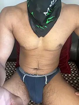 AmHunter04 from StripChat is Freechat