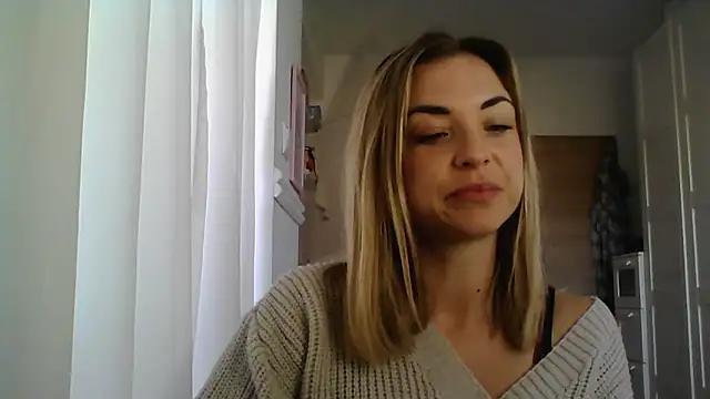 ashley_xlove from StripChat is Freechat