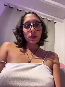 aurora_xoxo from StripChat is Freechat