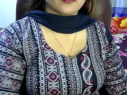 BengaliQueenStar from StripChat is Freechat